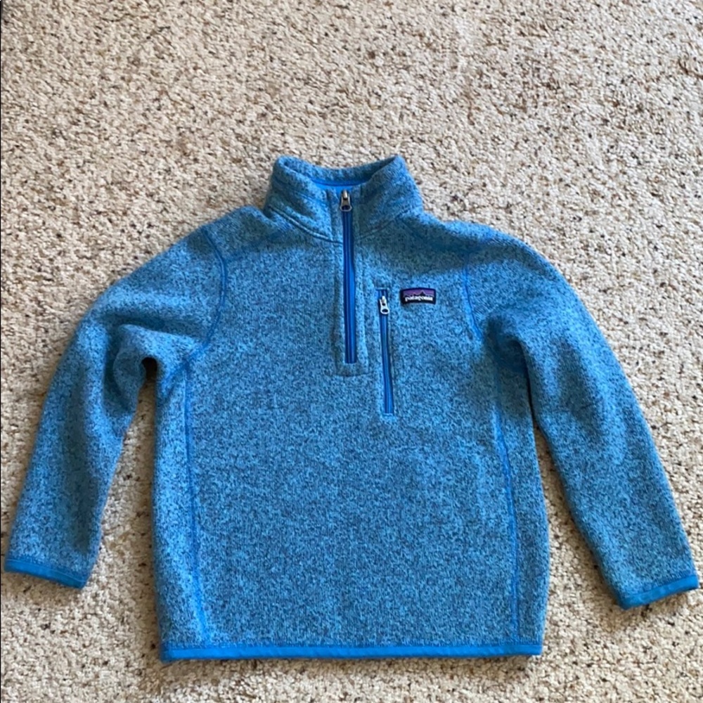 Girl’s Blue extra small (5-6) Patagonia sweater